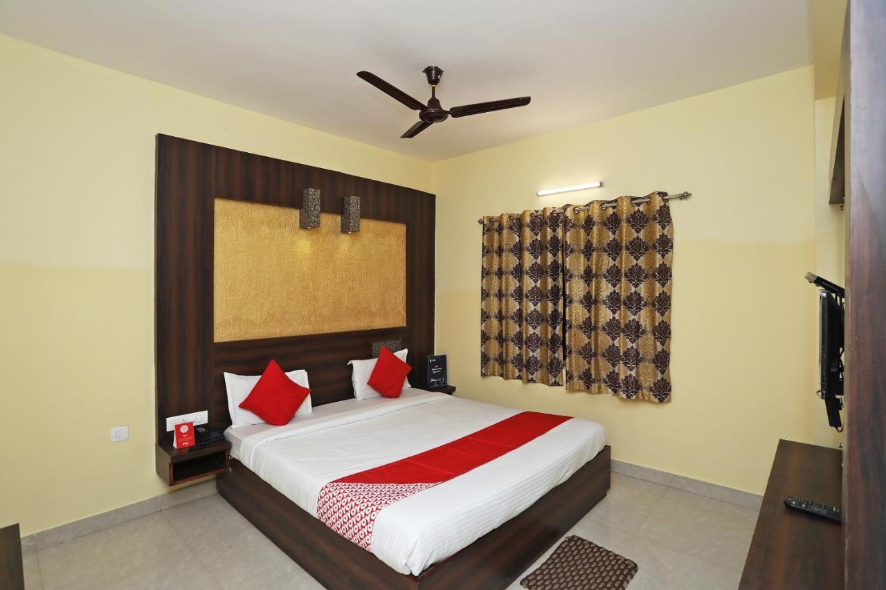 Hotel Oyo 15206 Sonar Gaon 3*